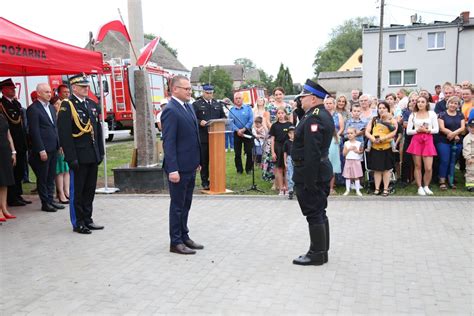 Uroczystość otwarcia nowej remizy OSP Żukowo z udziałem władz i duchowieństwa