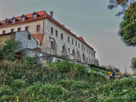 Zdjęcie hotelu Necko przed pożarem (widok od strony jeziora)