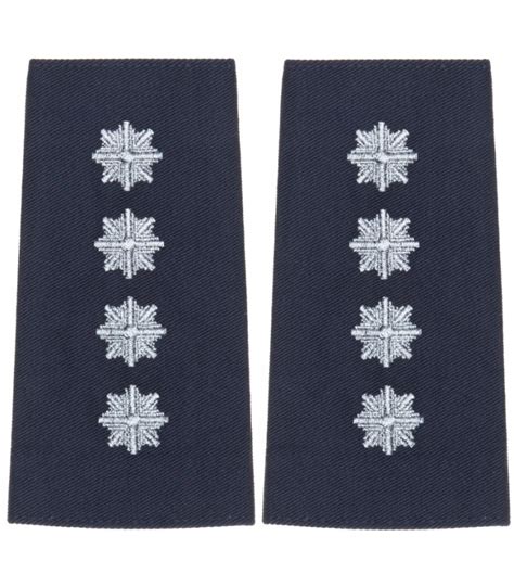 Przykładowa fotografia eleganckiego męskiego munduru wyjściowego strażackiego