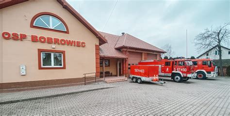 Zdjęcie reprezentacyjne sali bankietowej/świetlicy OSP Bobrowiec, przygotowanej do wydarzenia