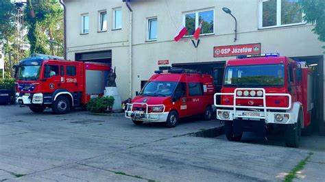 Zewnętrzny widok na Dom Strażaka OSP Józefów z lat 70.