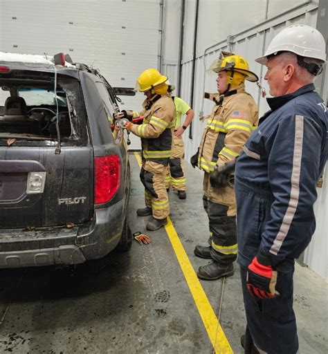 Photo of firefighters undergoing practical training in vehicle extrication