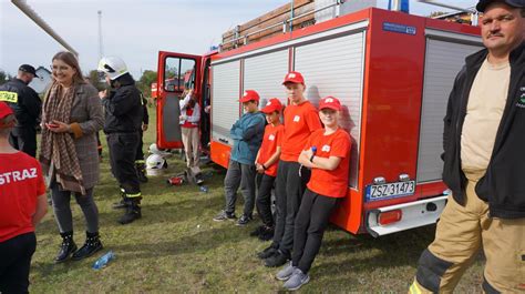 Strażacy OSP Biały Bór w nowych strojach Nomex
