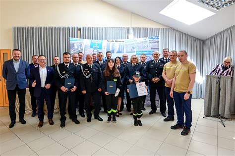 Znak Plebiscytu Strażak Roku z logotypami organizatorów i patronów
