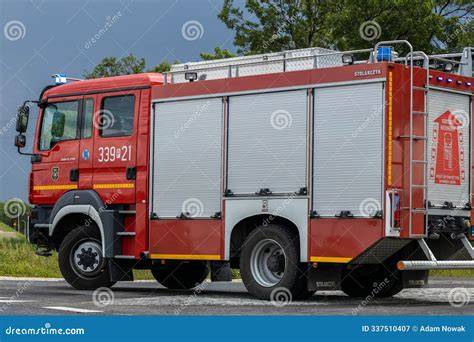 Infographic showing Polish fire truck markings