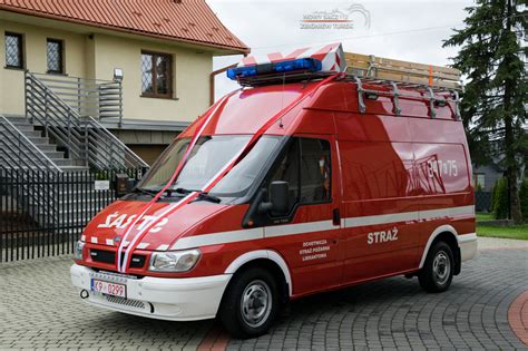 Zdjecie nowego wozu pożarniczego Renault Traffic OSP Domacyny