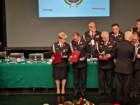 zdjęcie wręczenia Medalu Honorowego im. Bolesława Chomicza OSP Grodzisk