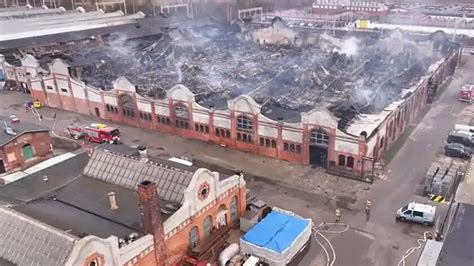 spalona hala magazynowa w Gdańsku