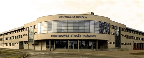 Zewnętrzny widok na budynek Centralnej Szkoły PSP w Częstochowie