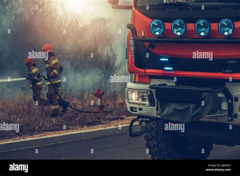 Thematic photo of a modern fire truck from OSP with firefighters