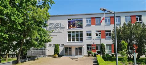 Zdjęcie technikum lub ogólne zdjęcie szkoły zawodowej