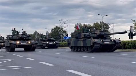 transportery opancerzone i czołgi na ulicach Szczecina