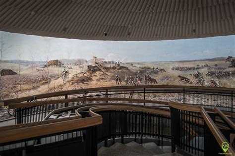 Zniszczone wnętrze Narodowego Muzeum Brazylii po pożarze