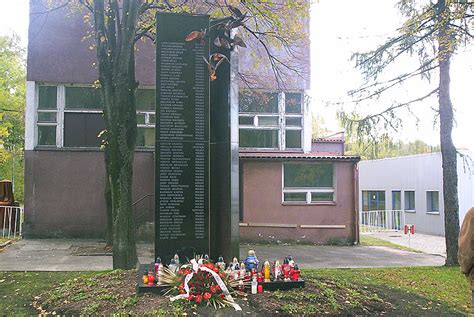 Pomnik Ofiar Katastrofy Hali MTK w Chorzowie
