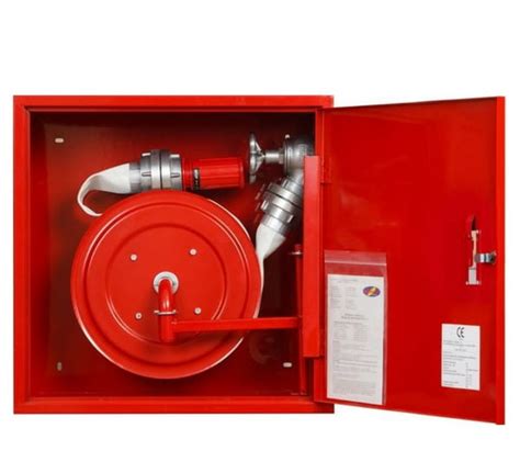 zdjęcie węża półsztywnego hydrantu DN 25 na zwijadle