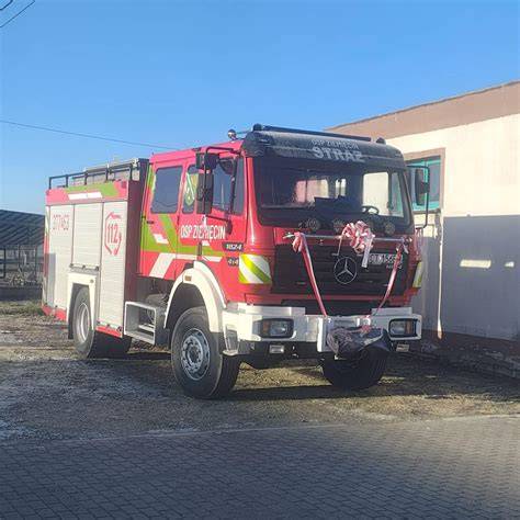 Samochód ratowniczo-gaśniczy Mercedes dla OSP Galew