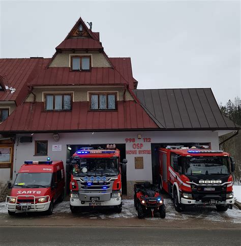 Zdjęcie strażaków OSP Bańska Niżna podczas uroczystości lokalnej