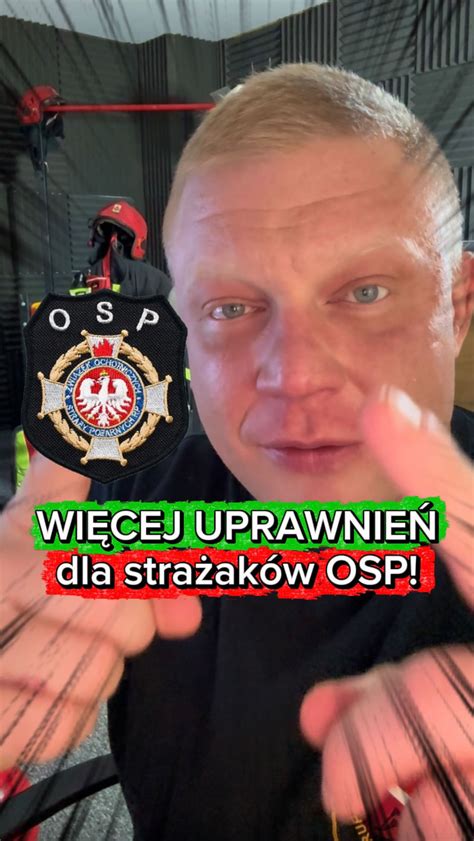 Strażacy OSP i PSP podczas ćwiczeń na zawodach
