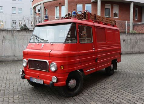 Zdjęcie przedstawiające model Żuk A15 w barwach straży pożarnej