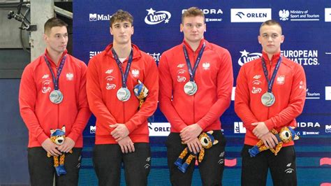zwycięzcy zawodów strażackich, dekoracja medalowa