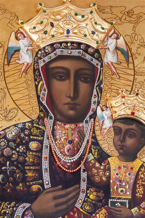 zdjęcie kapliczki św. Floriana i Matki Boskiej Częstochowskiej w Zalesiu