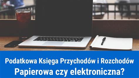 porównanie ewidencji papierowej i elektronicznej w OSP (infografika)