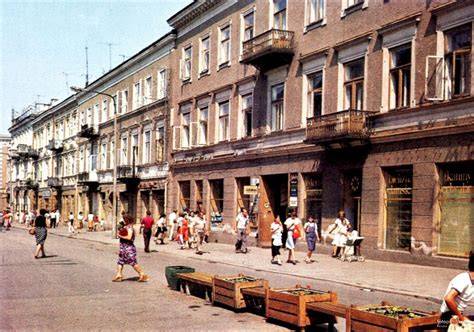 Widok na północną część miejscowości Chroberz z lat 80. lub 90. XX wieku