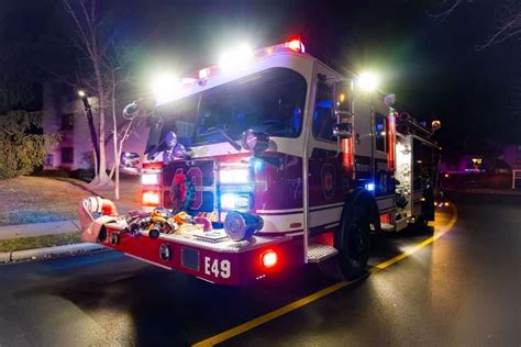 Infographic showing technical specifications of a light fire truck
