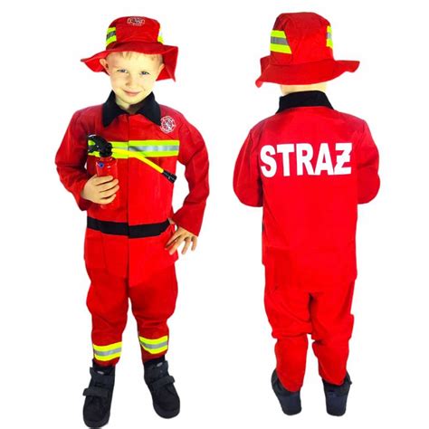 Strażak Sam w charakterystycznym stroju strażackim z latarką