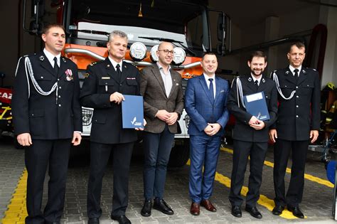 nowy ciężki wóz ratowniczo-gaśniczy OSP Żory-Rowień