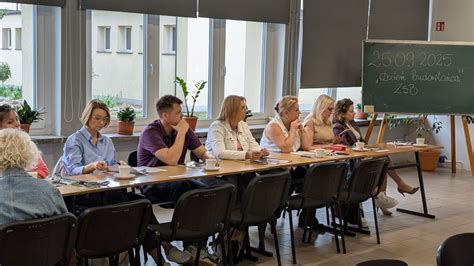zdjęcie z jednego ze spotkań edukacyjnych z doradcami klimatycznymi