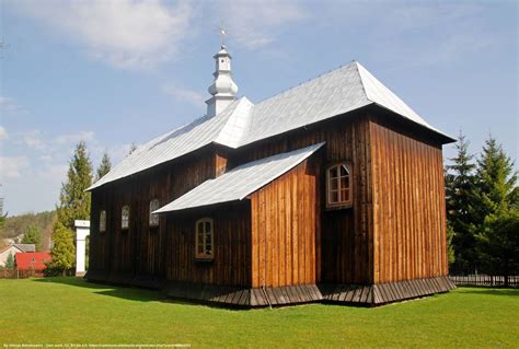 Drewniany kościół Matki Bożej Szkaplerznej w Witowie