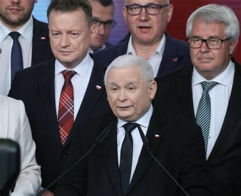Jarosław Kaczyński i Joachim Brudziński na konferencji