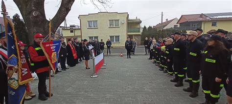 zdjęcie z apelu pod remizą OSP Bełsznica