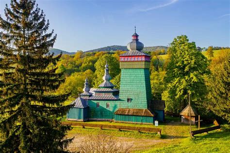zdjęcie panoramiczne bazy namiotowej w Beskidzie Niskim