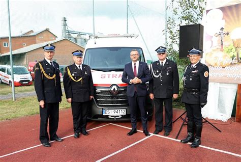 Poświęcenie nowego samochodu bojowego dla OSP Bilew