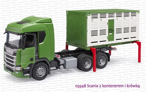 Tematyczne zdjęcie ciężkiego samochodu ratowniczego Scania P460B8X4HZ z kontenerem sprzętowym, prezentujące jego rozmiar i wyposażenie