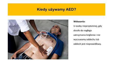 Zdjęcie defibrylatora AED zamontowanego na elewacji remizy OSP w Leśnicy