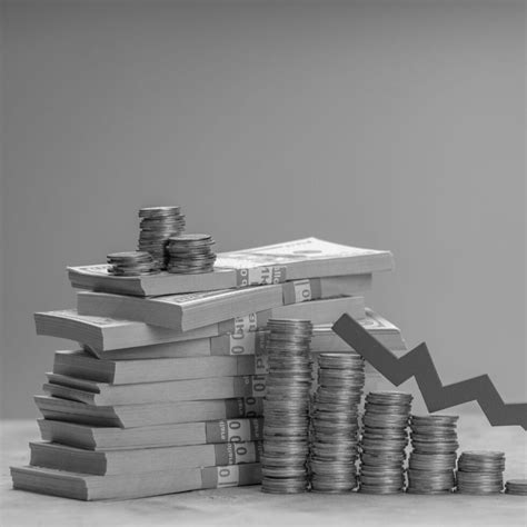 infografika przedstawiająca szacowane straty finansowe