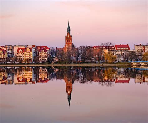 Panorama miasta Ełk z widokiem na jezioro