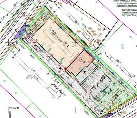 Schemat zagospodarowania terenu jednostki z zaznaczonym budynkiem głównym i placem manewrowym