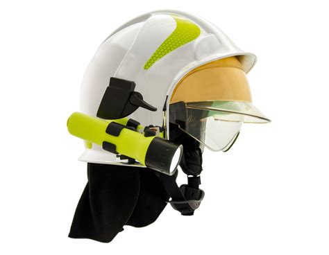 Porównanie modeli hełmów strażackich: Calisia Vulcan CV 102 MO i Brandbull Vulcan NEO.