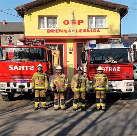 Zdjęcie przedstawiające wspólne ćwiczenia strażaków OSP Brenna Leśnica i JSDH Písečná