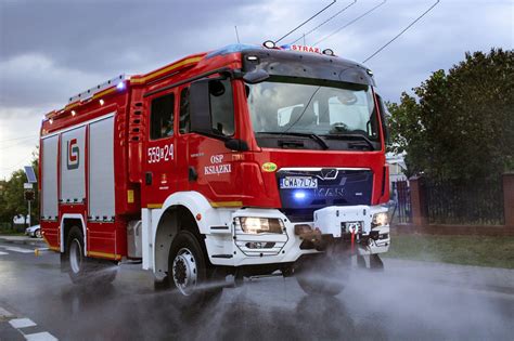 nowy wóz strażacki GAZ 69