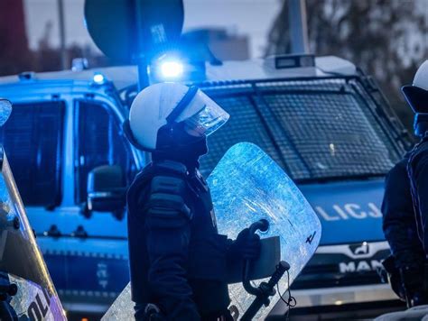 Grafika przedstawiająca Arjana La Valette'a podczas konfrontacji z Geraltem.