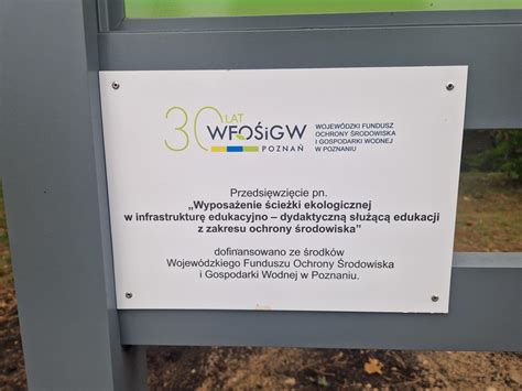 wzór tablicy informacyjnej z logo NFOŚiGW i WFOŚiGW w Białymstoku dla beneficjentów