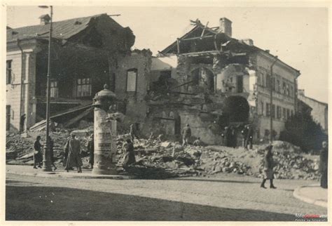 Historyczne zdjęcie zniszczonego centrum Garwolina po bombardowaniu we wrześniu 1939 roku