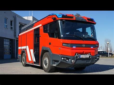 Elektryczny wóz strażacki Vector firmy E-One