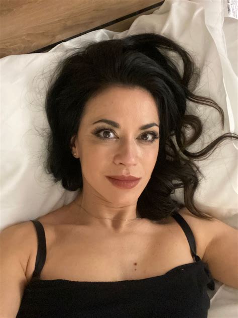 Anna Iberszer tańcząca flamenco lub tango argentyńskie