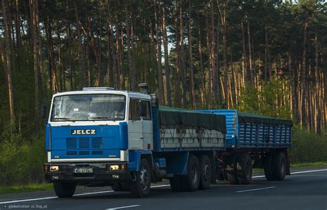 Historyczne zdjęcie samochodu Jelcz P 415 D z zabudową Magirus 37m